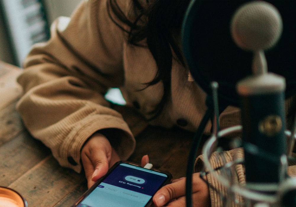 fazer podcast pelo celular
