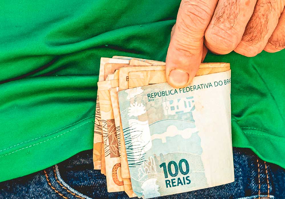 dinheiro esquecido pelos bancos